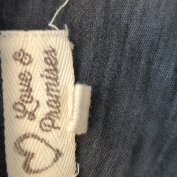 Love and promises distress t-shirt charcoal gray size large - Picture 3 of 4